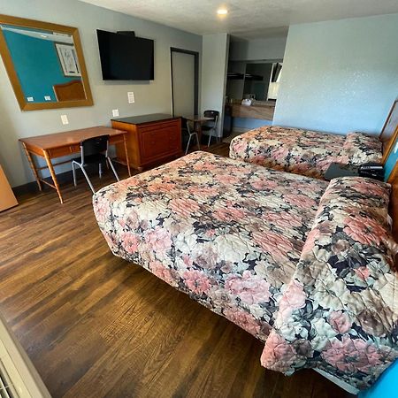 Travelers Inn Castro Valley Bagian luar foto