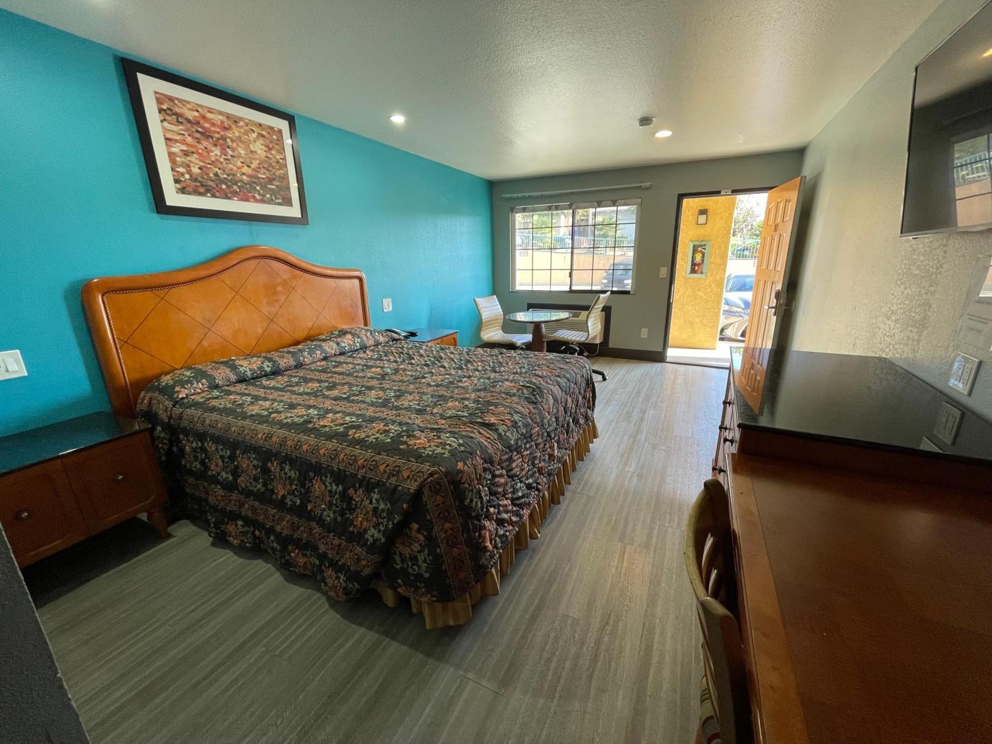 Travelers Inn Castro Valley Bagian luar foto